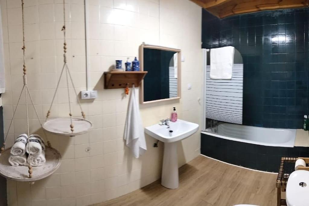La Casina Roja - Santolaya De Cabranes Villa Arboleya Eksteriør billede