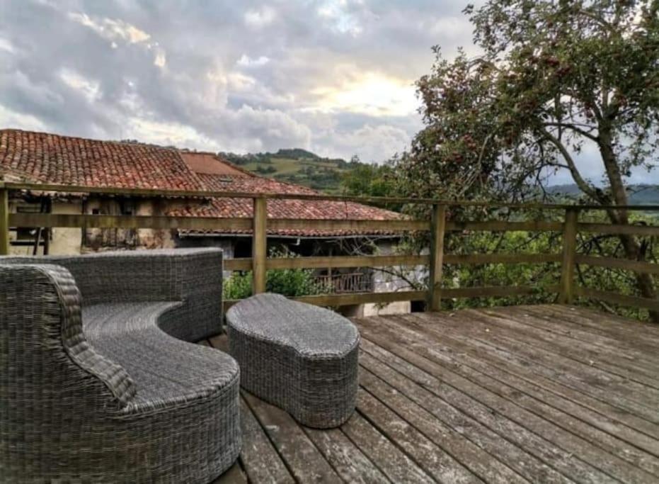 La Casina Roja - Santolaya De Cabranes Villa Arboleya Eksteriør billede