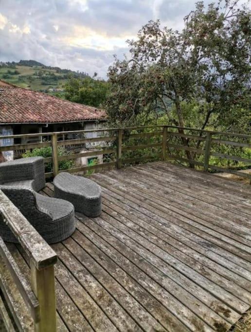 La Casina Roja - Santolaya De Cabranes Villa Arboleya Eksteriør billede