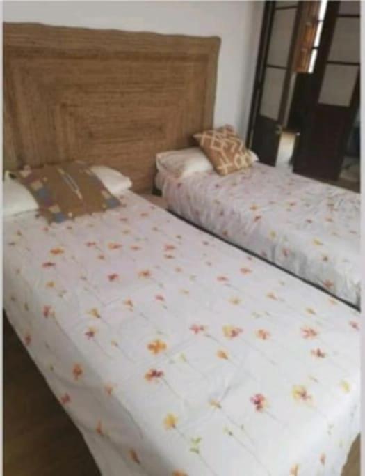 La Casina Roja - Santolaya De Cabranes Villa Arboleya Eksteriør billede